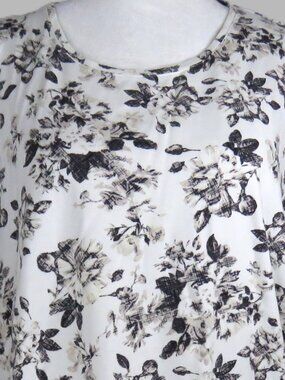 Croft & Borrow Women's Floral Short-Sleeve Pullover Classic-Tee Size 2X (C1947)